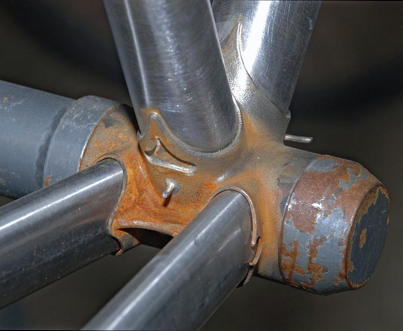 DSC_8021a.jpg - Richard Sachs frame in progress.