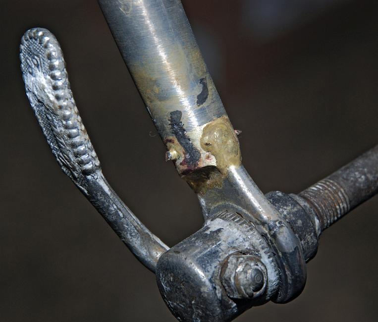 DSC_8024a.jpg - Front dropout, in progress.