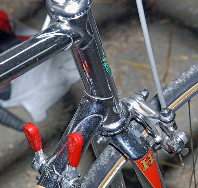 DSC_8045a.jpg - (C)Bob Hovey      bhovey.com