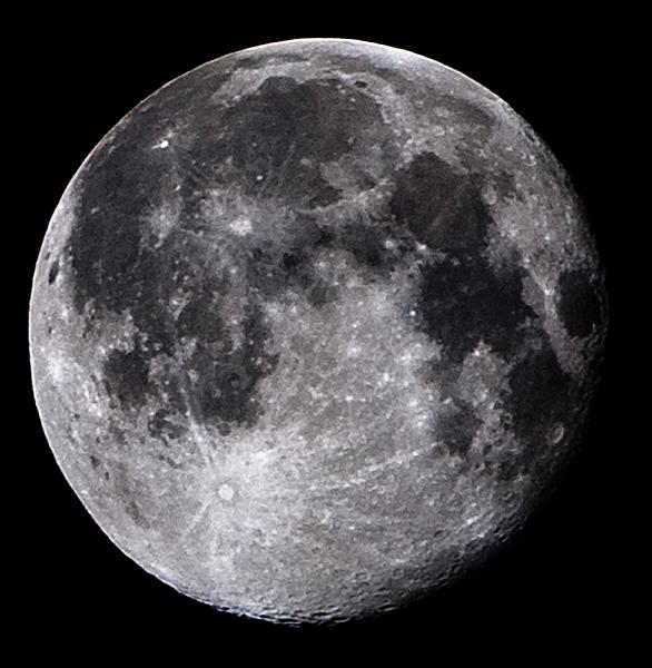 DSC_3704a.jpg - Shot with a 300mm lens, f13 at 1/180 (ISO 100).  RAW file. Infrared remote release with delay. Bogen 3020 Tripod, Arca Swiss head.