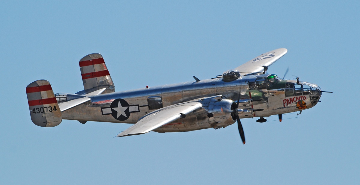 DSC_6592a.jpg - B-25's varied tremendously in the way they were outfitted.  Unlike "Pacific Prowler," "Panchito"  has a top turret.