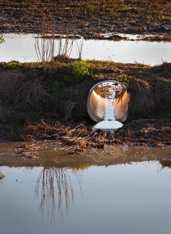 BH10_01_2209a.jpg - Culvert