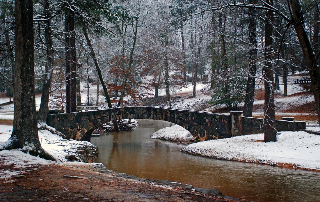 BH10_02_2298a.jpg - Snow and foot bridge at Flat Rock Park