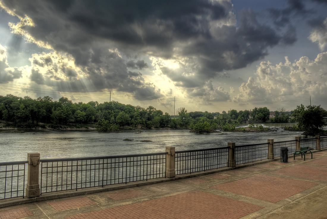 BH10_2962_HDR2_tonemapped_B.jpg - Columbus Riverwalk, looking west over the Chattahoochee River.