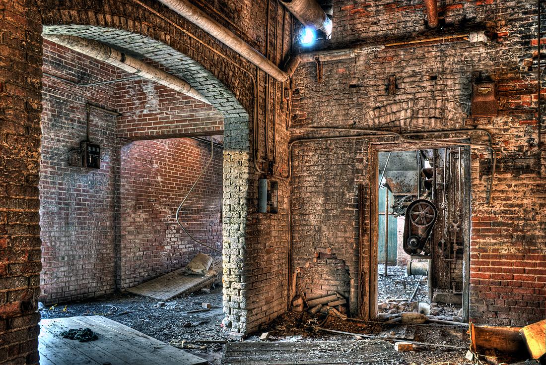 BH10_3608_09_10_11_12_13_tonemapped.jpg - Deserted textile mill, Columbus GA